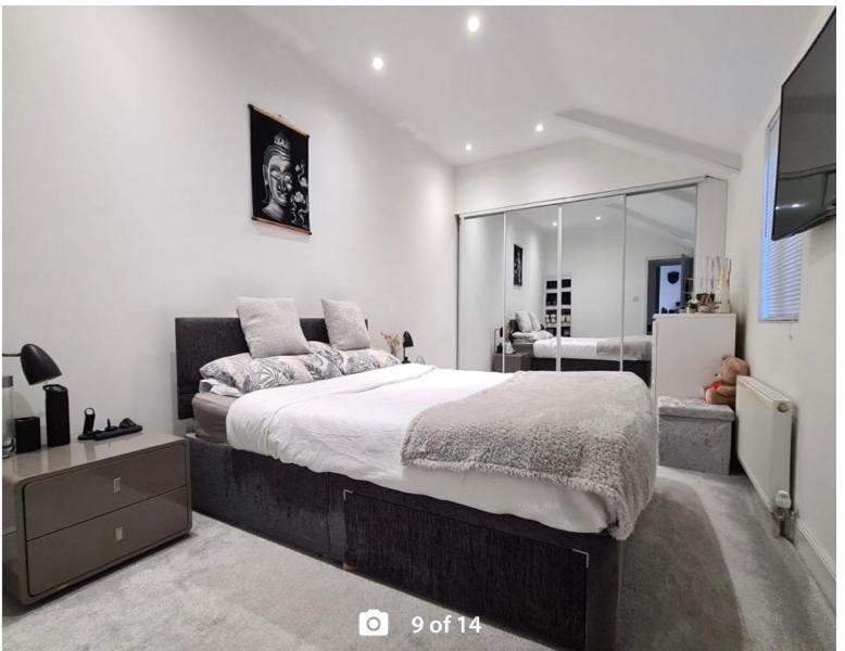 23 Meadfoot Lane *